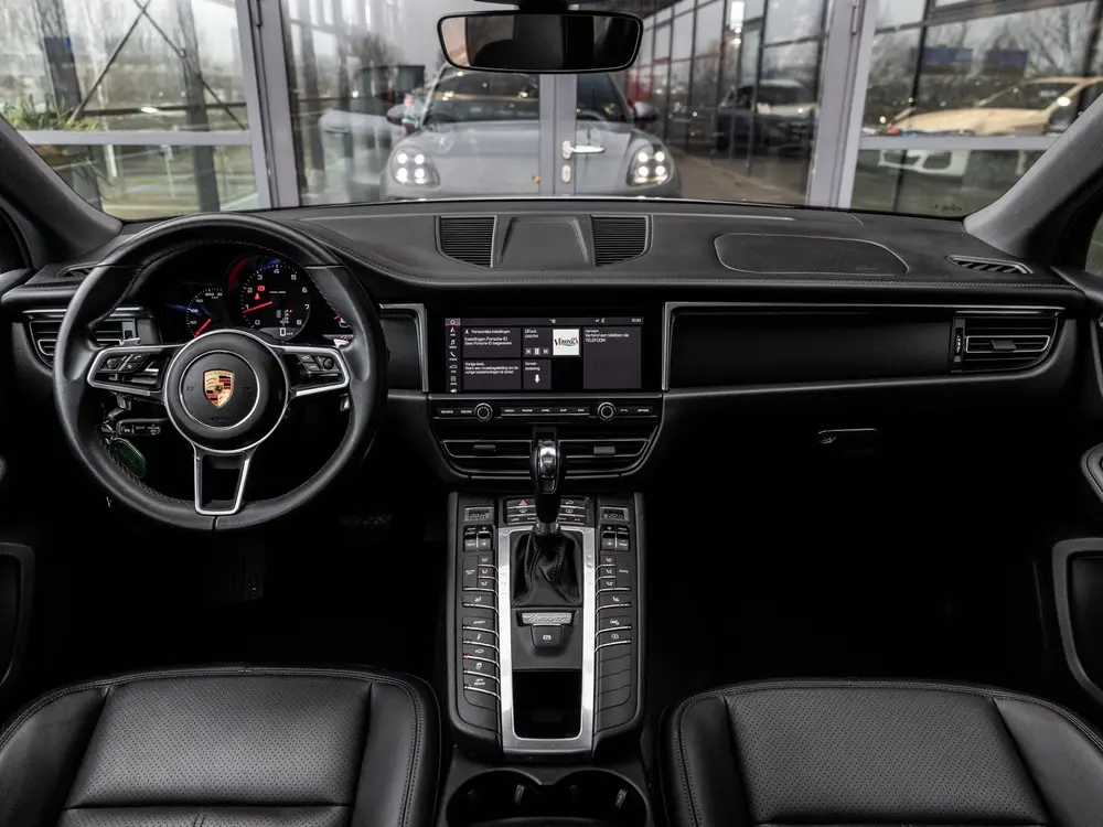 Porsche Macan 2.0 | PASM LUCHTVERING | PANORAMA/SCHUIF-KANTE uit 2019, foto 7