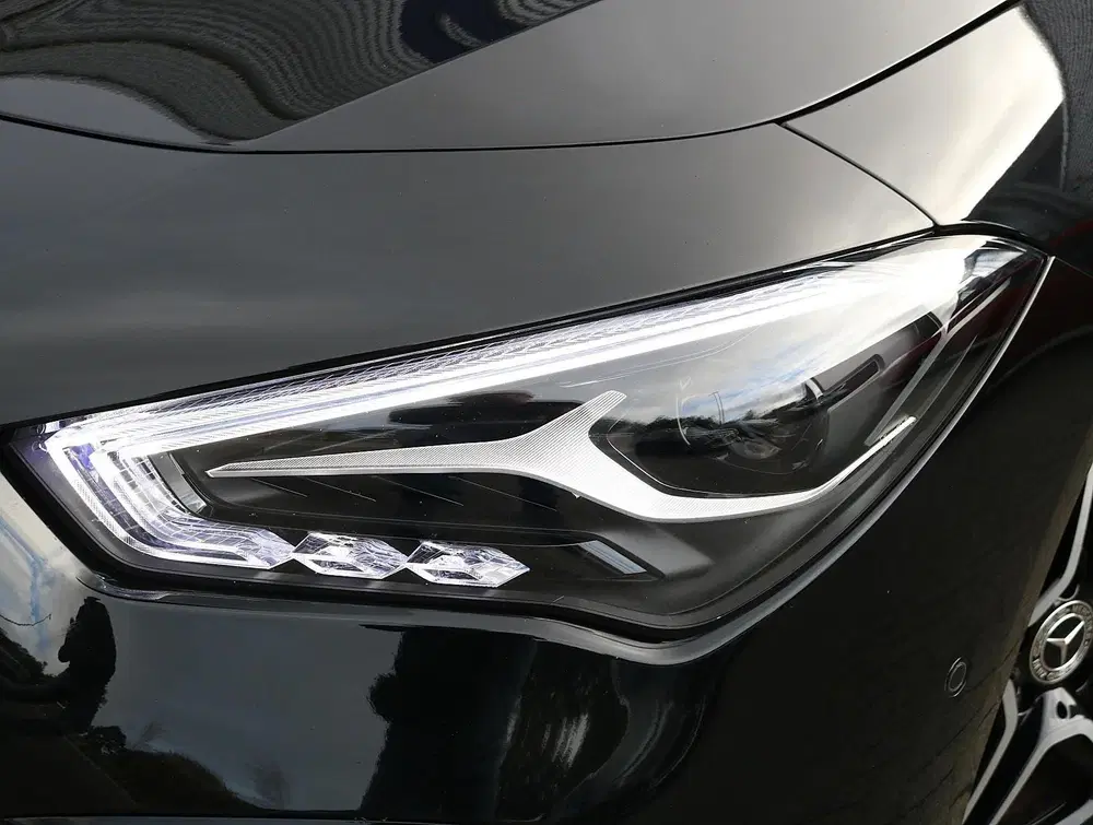 Mercedes-Benz CLA 250 e AMG Line uit 2024, foto 13