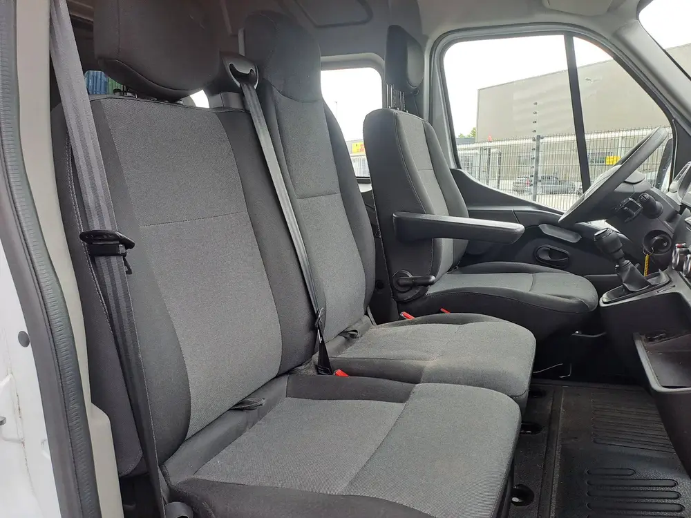 Nissan Interstar 2.3 dCi L2H2 N-Connecta uit 2022, foto 11