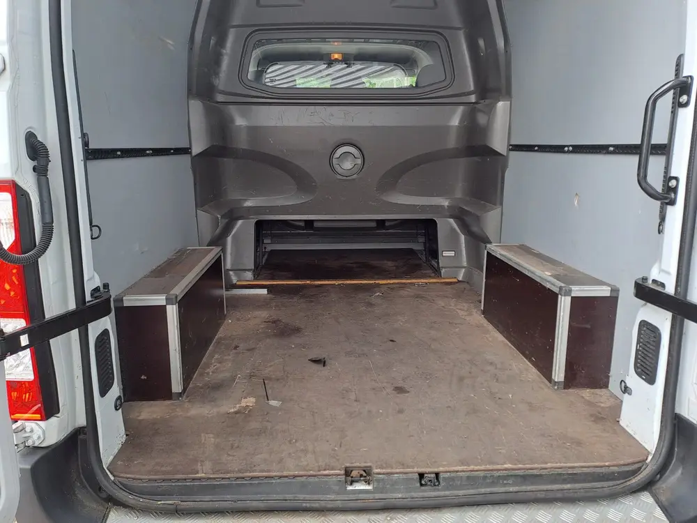 Nissan Interstar 2.3 dCi L2H2 N-Connecta uit 2022, foto 6