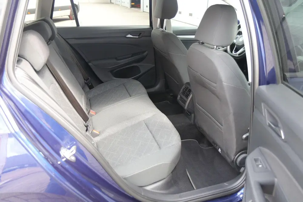 Volkswagen Golf Variant 1.0 TSI 110pk Life | Navigatie | Sto uit 2021, foto 15