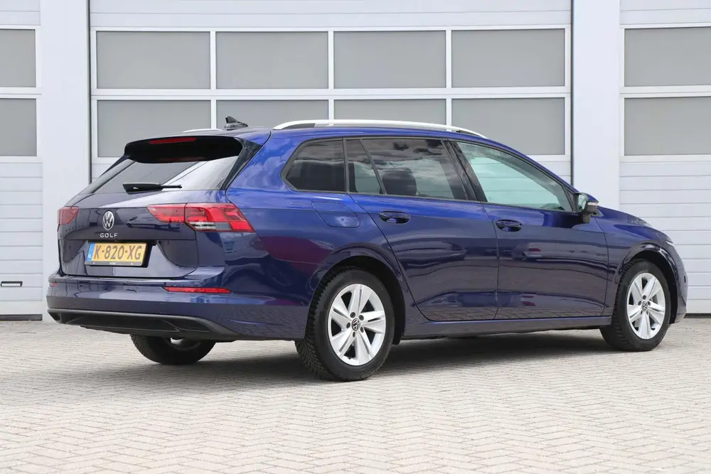 Volkswagen Golf Variant 1.0 TSI 110pk Life | Navigatie | Sto uit 2021, foto 2