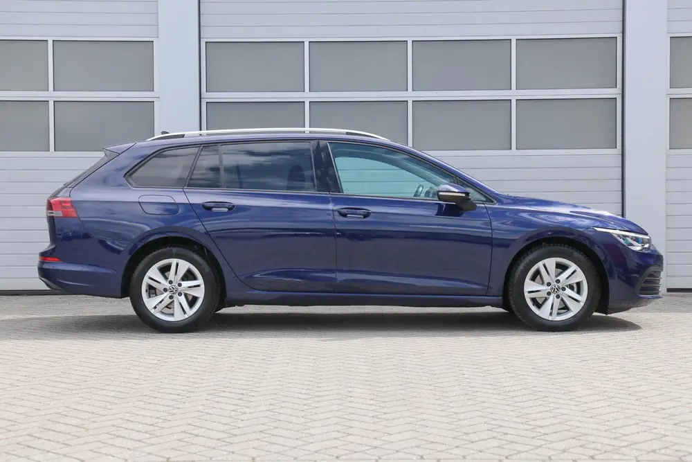 Volkswagen Golf Variant 1.0 TSI 110pk Life | Navigatie | Sto uit 2021, foto 3