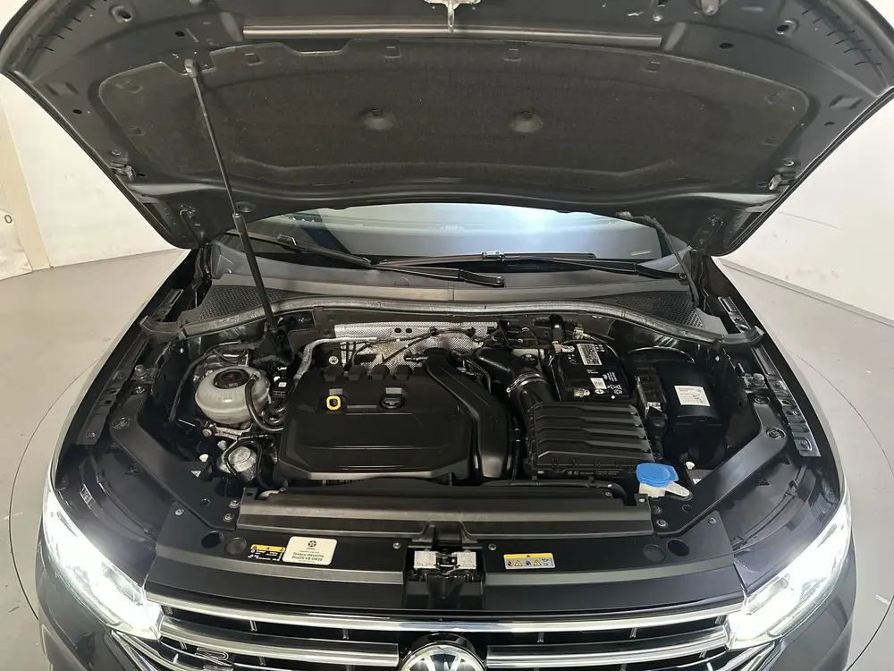 Volkswagen Tiguan 1.5 TSI R-Line Business+ LED Camera Stoelv uit 2021, foto 13