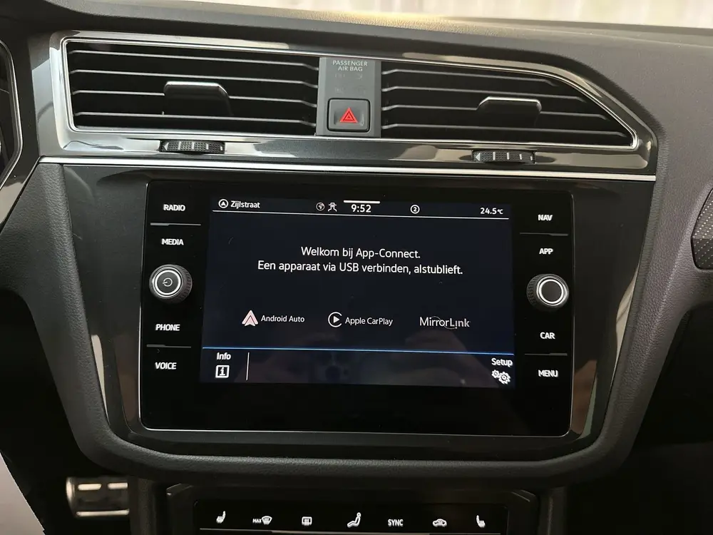 Volkswagen Tiguan 1.5 TSI R-Line Business+ LED Camera Stoelv uit 2021, foto 17