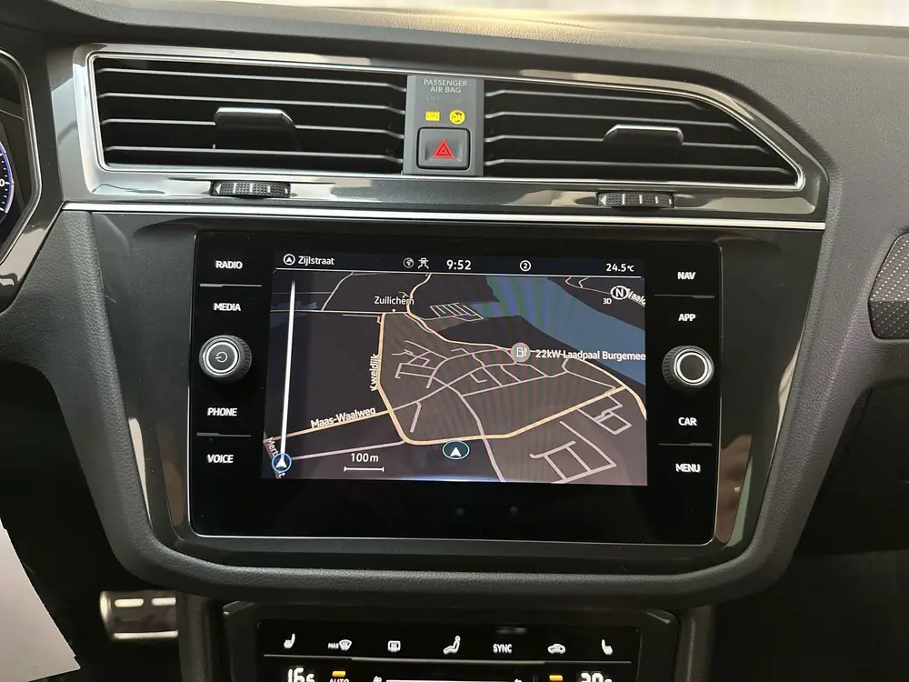Volkswagen Tiguan 1.5 TSI R-Line Business+ LED Camera Stoelv uit 2021, foto 9
