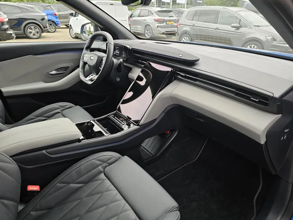 Ford Capri Premium Extended Range RWD 77 kWh Driver a uit 2024, foto 8