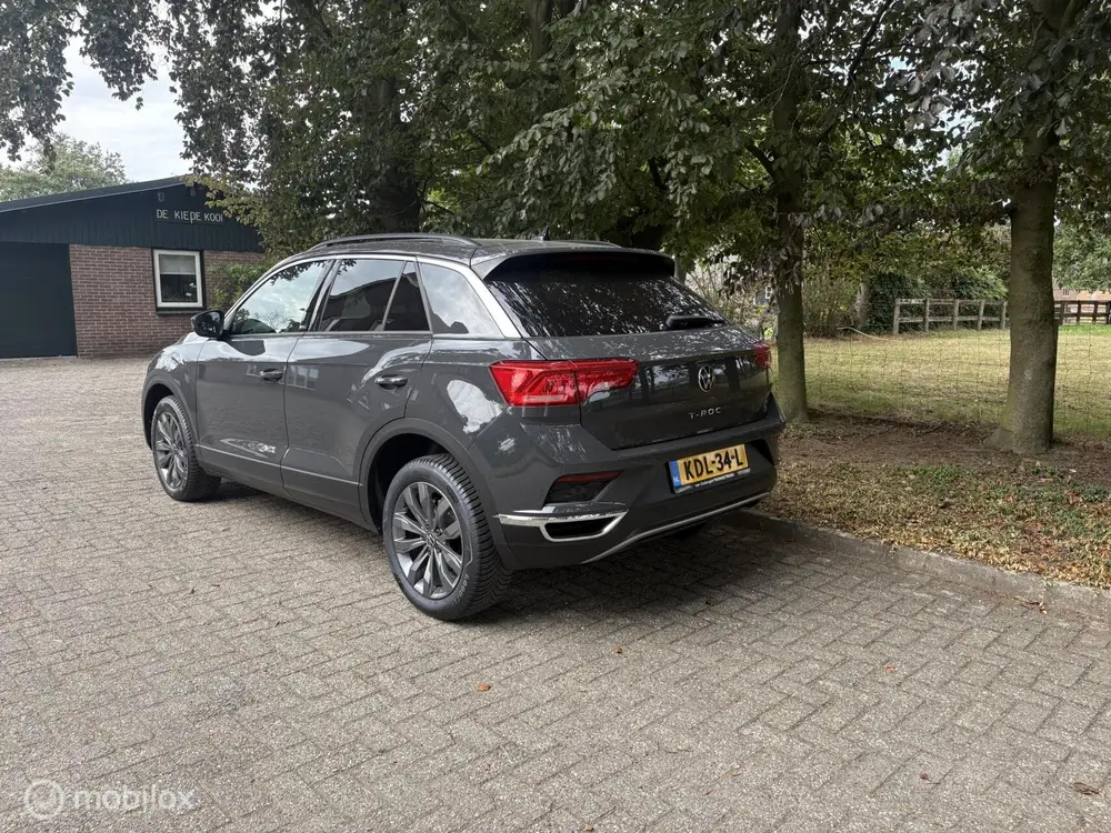 Volkswagen T-Roc 1.0 TSI Style Bns carplay stoelverwarming uit 2021, foto 2