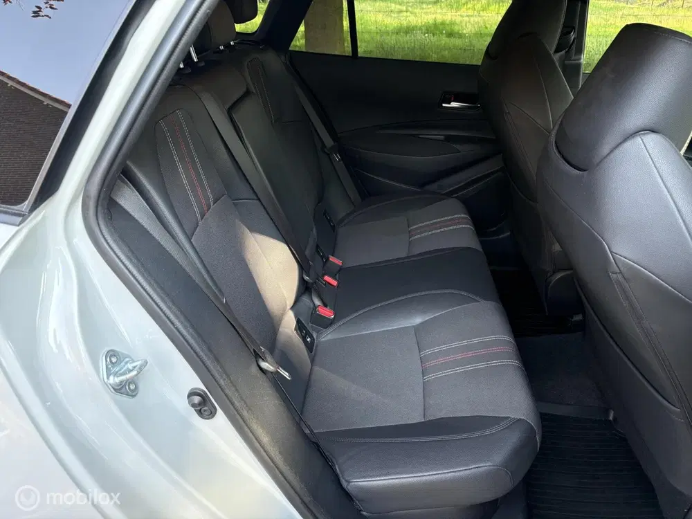 Toyota Corolla 1.8 Hybrid GR-Sport All in uit 2022, foto 12