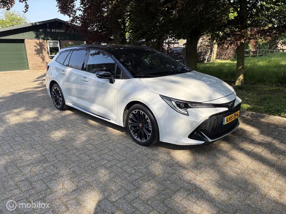 Toyota Corolla 1.8 Hybrid GR-Sport All in uit 2022, foto 3