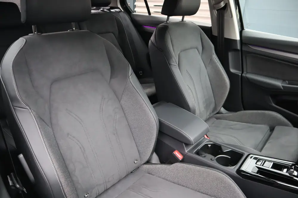 Volkswagen Golf 1.5 eHybrid Style Edition Automaat Matrix Ko uit 2026, foto 17