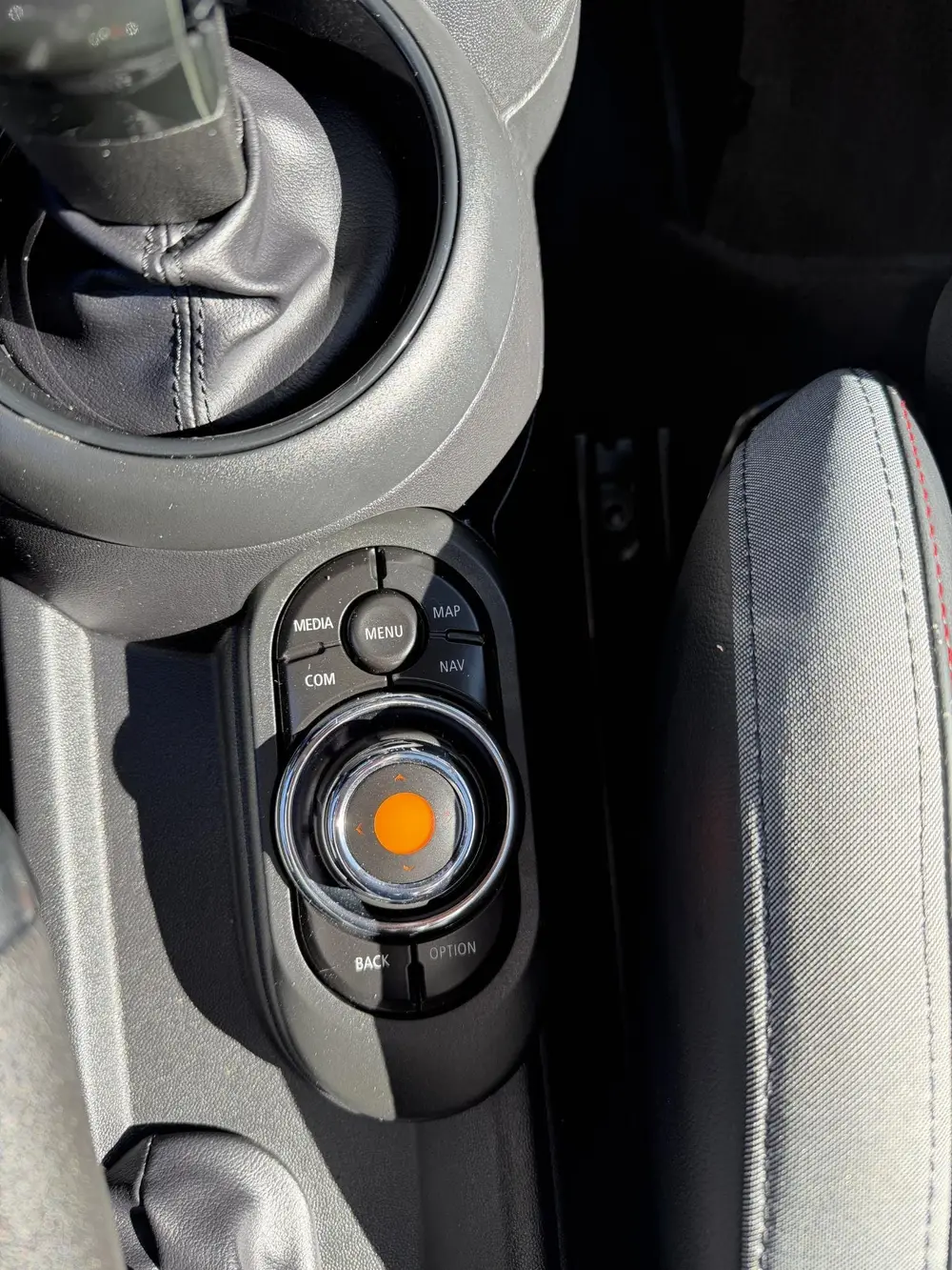 Mini Cooper S 2.0 Cooper S 60 Years Edition AUTOMAAT uit 2019, foto 19