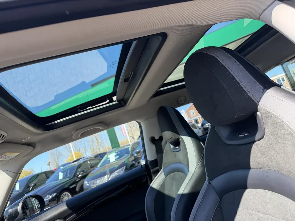 Mini Cooper S 2.0 Cooper S 60 Years Edition AUTOMAAT uit 2019, foto 2