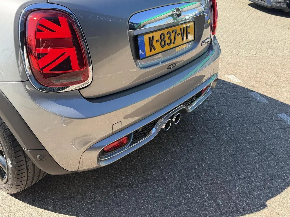 Mini Cooper S 2.0 Cooper S 60 Years Edition AUTOMAAT uit 2019, foto 7