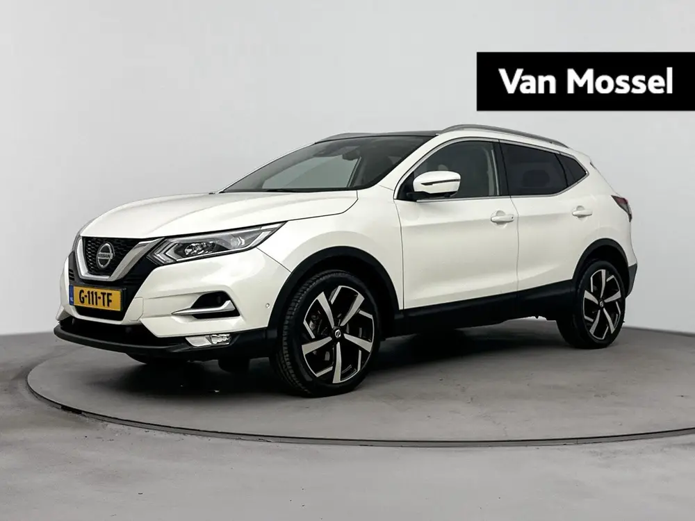 Nissan Qashqai 1.3 DIG-T Tekna 140PK | Trekhaak | Navigatie uit 2019