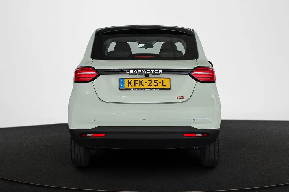Leapmotor T03 Design 37.3 kWh / Camera / Panoramadak uit 2025, foto 15