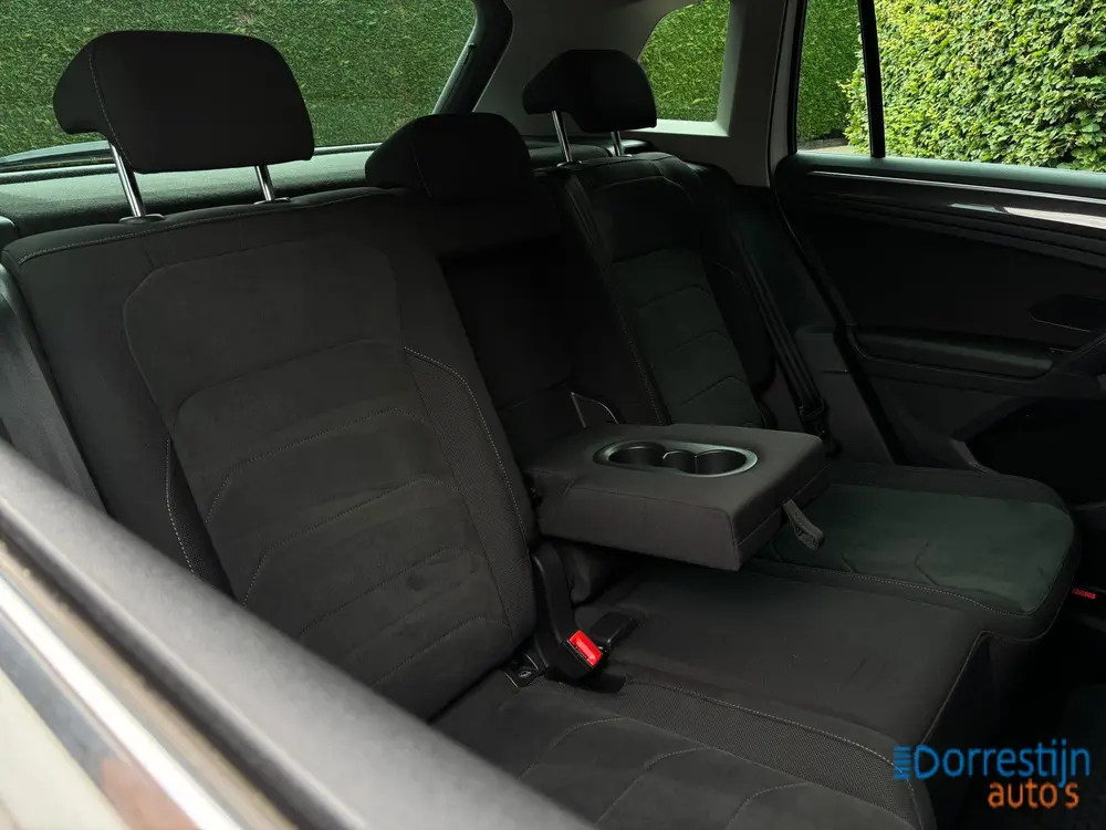 Volkswagen Tiguan 1.4 TSI eHybrid Business+ | ACC | Camera | uit 2021, foto 12