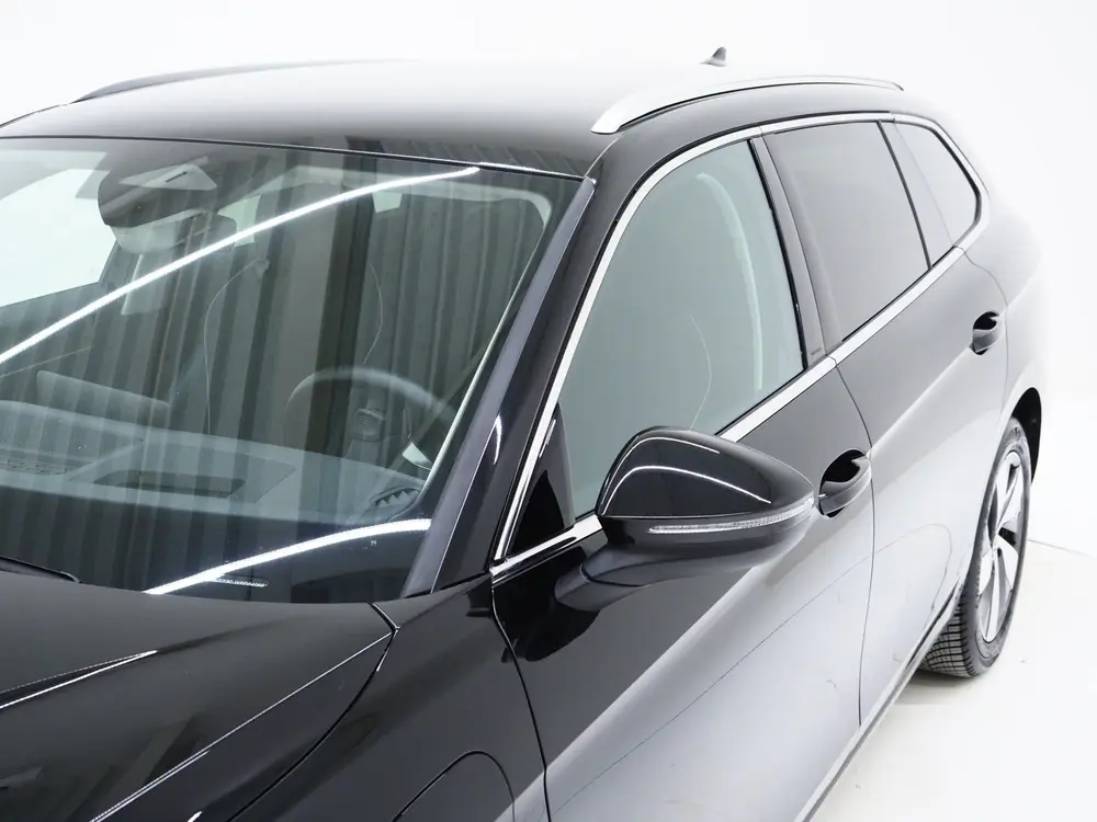 Volkswagen Passat Variant 1.5 eHybrid 204PK | Leder/Alcantar uit 2025, foto 6