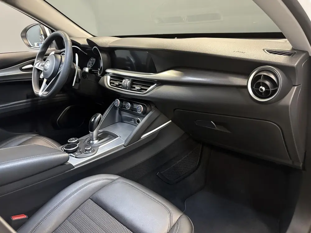 Alfa Romeo Stelvio 2.0 Turbo 280pk AWD Super Q4 Apple carpla uit 2019, foto 11