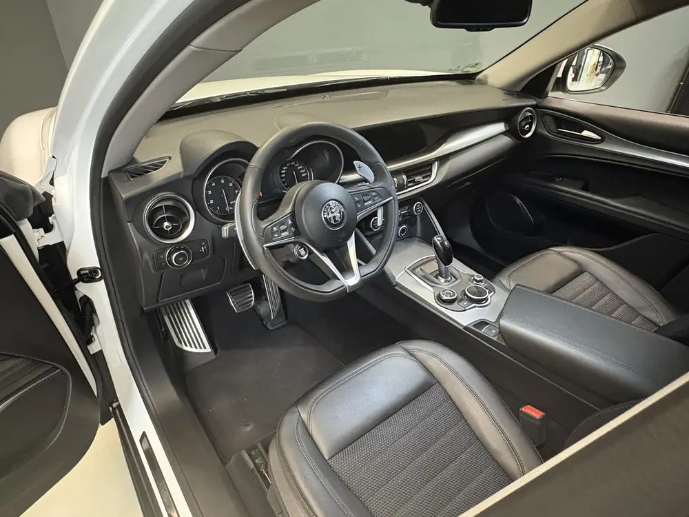 Alfa Romeo Stelvio 2.0 Turbo 280pk AWD Super Q4 Apple carpla uit 2019, foto 12