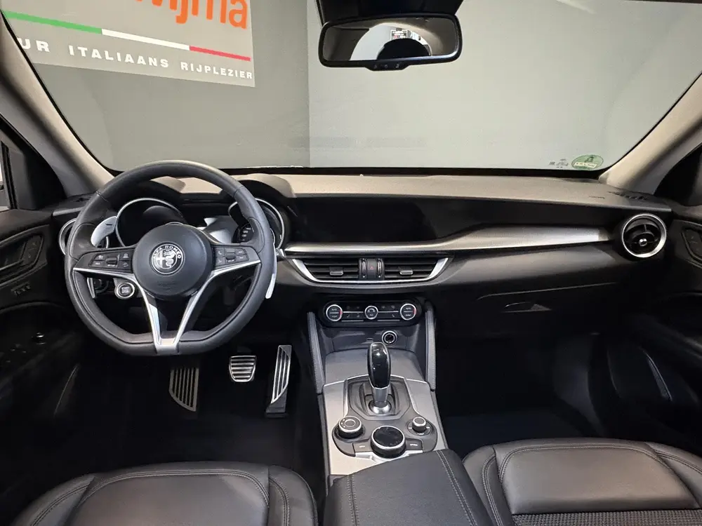 Alfa Romeo Stelvio 2.0 Turbo 280pk AWD Super Q4 Apple carpla uit 2019, foto 2