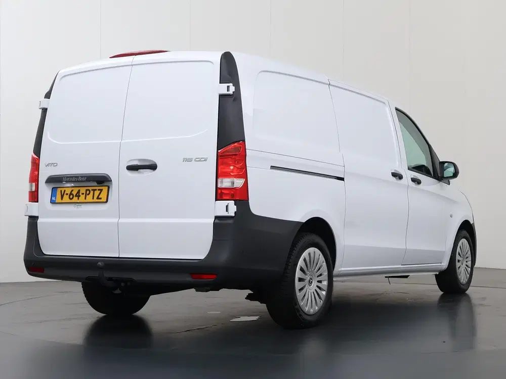 Mercedes-Benz Vito 116 CDI uit 2024, foto 2