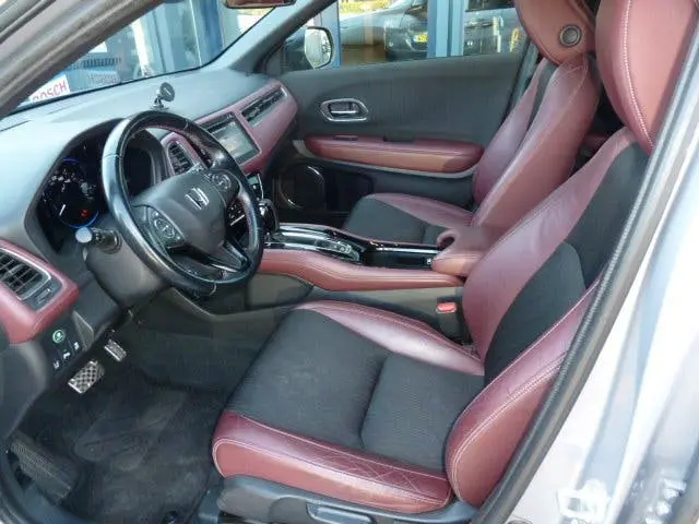 Honda Hr-V 1.5 i-VTEC CVT 182pk TURBO Sport NAV CAMERA PDC uit 2020, foto 6