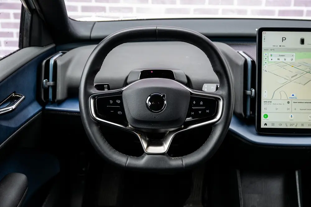 Volvo EX30 Single Motor Extended Range 69 kWh Plus uit 2024, foto 3