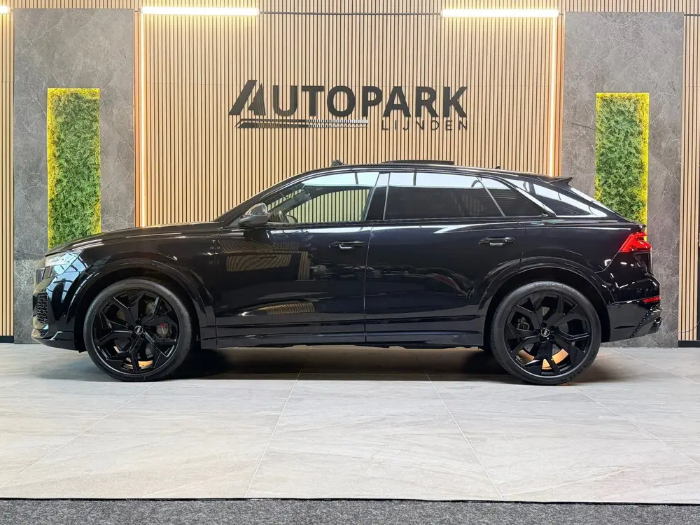 Audi RS Q8 4.0 TFSI RS Q8 quattro PANO uit 2020, foto 2