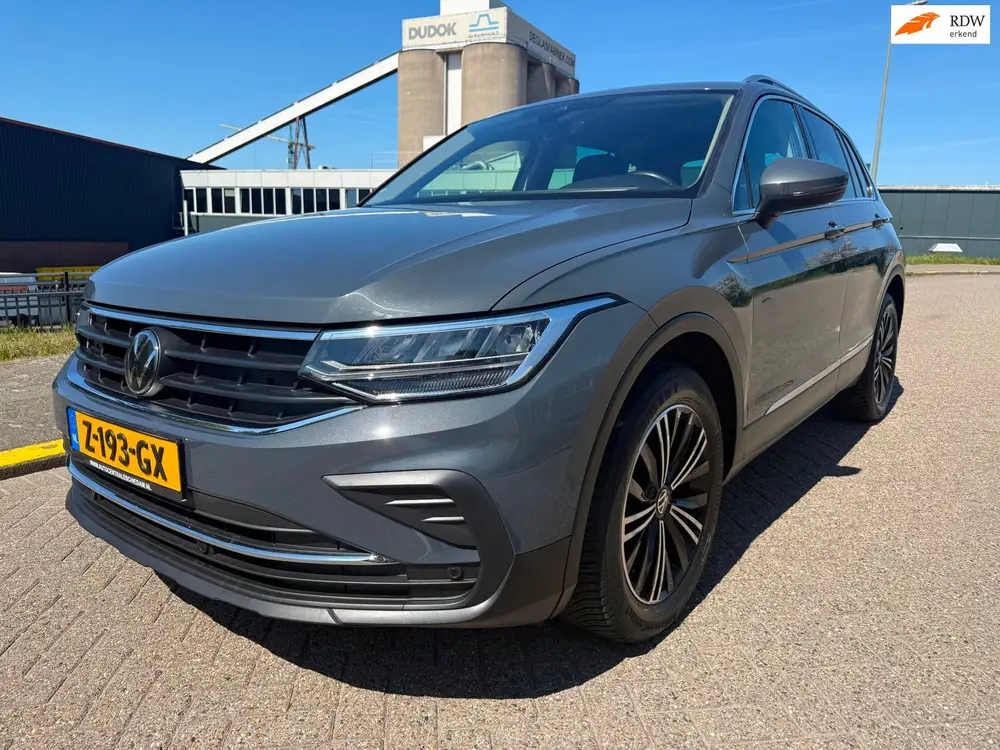 Volkswagen Tiguan 1.5 TSI Business_Line_AUTOMAAT_NAVI__ELEC uit 2023