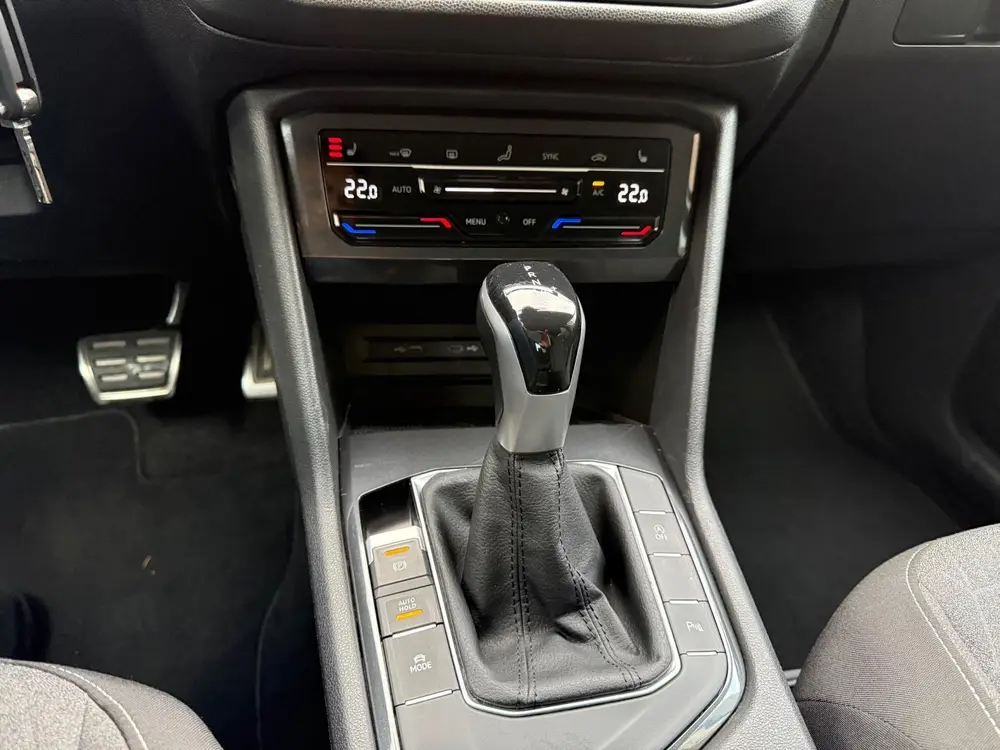 Volkswagen Tiguan 1.5 TSI Business_Line_AUTOMAAT_NAVI__ELEC uit 2023, foto 15