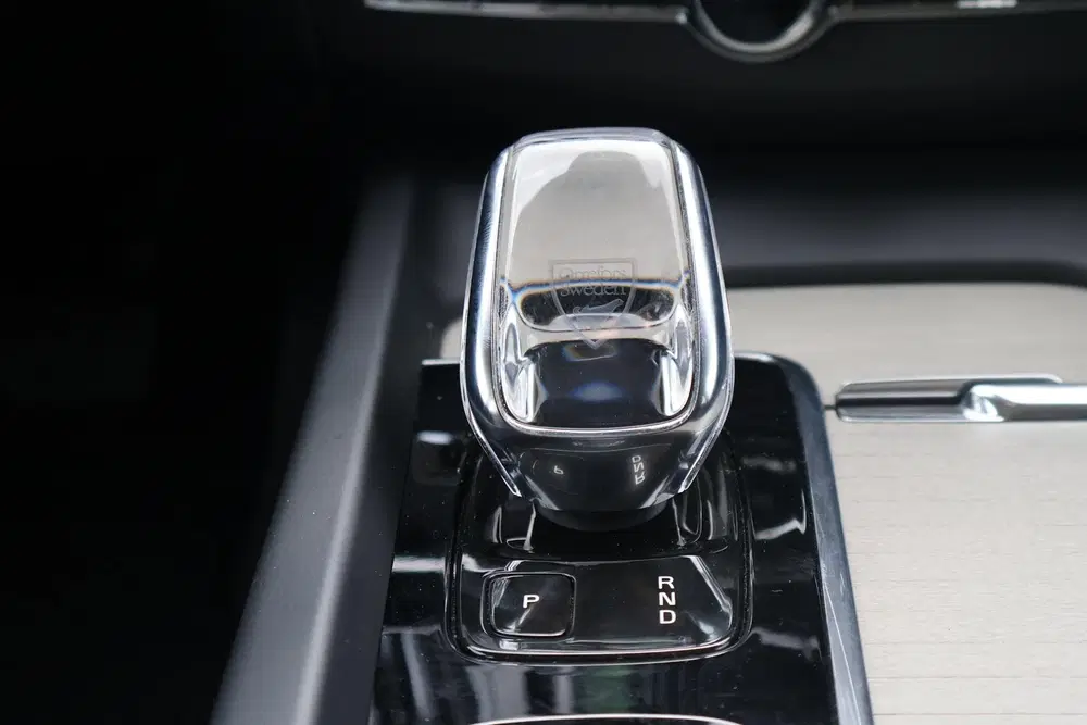 Volvo XC60 2.0 T6 Plug-in hybrid AWD Inscription uit 2022, foto 10