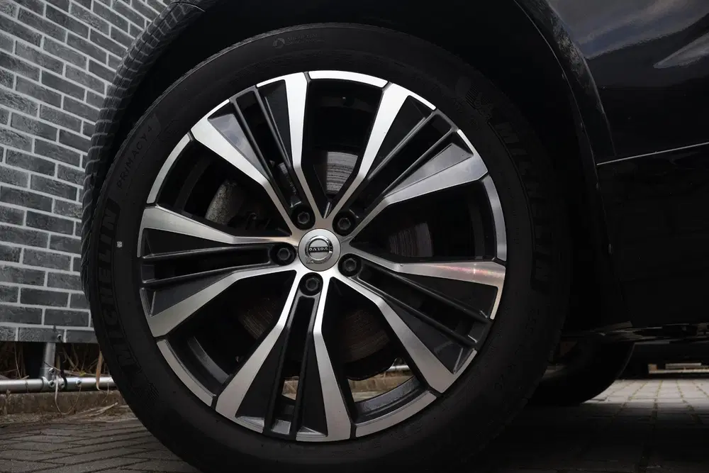 Volvo XC60 2.0 T6 Plug-in hybrid AWD Inscription uit 2022, foto 16