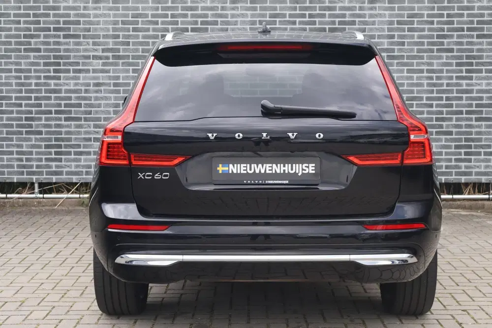 Volvo XC60 2.0 T6 Plug-in hybrid AWD Inscription uit 2022, foto 4