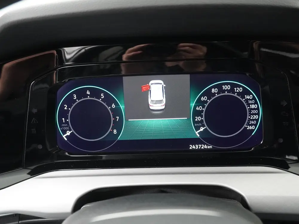 Volkswagen Golf Variant 1.0 eTSI Life Business - Navigatie uit 2021, foto 14