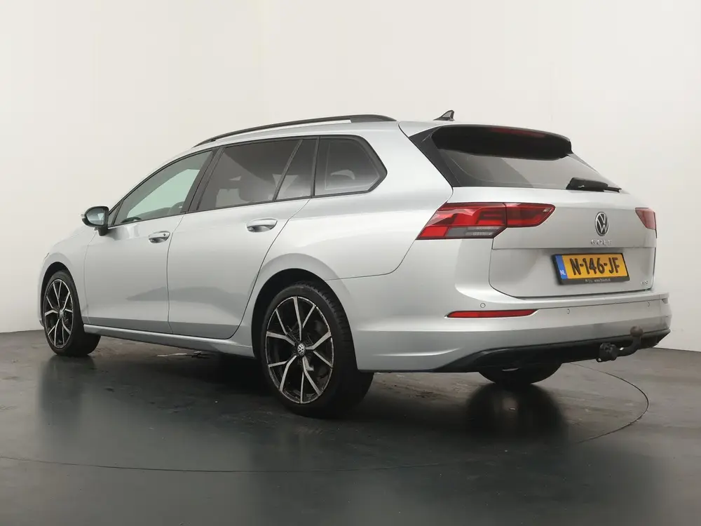 Volkswagen Golf Variant 1.0 eTSI Life Business - Navigatie uit 2021, foto 3
