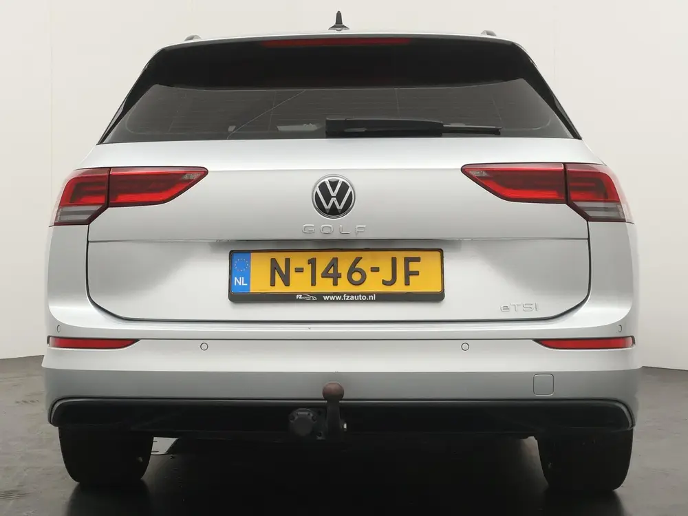 Volkswagen Golf Variant 1.0 eTSI Life Business - Navigatie uit 2021, foto 4