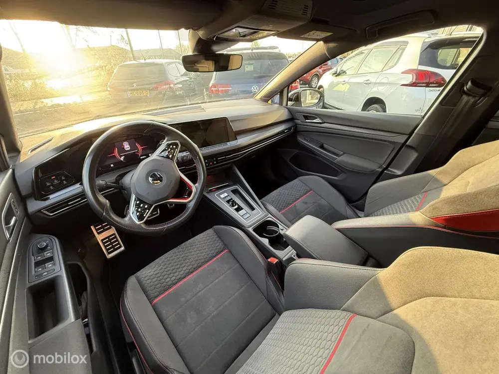 Volkswagen Golf 2.0 TSI GTI Clubsport, Panoramadak, IQ light uit 2022, foto 13
