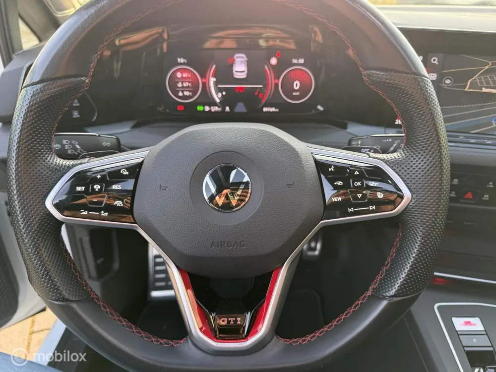 Volkswagen Golf 2.0 TSI GTI Clubsport, Panoramadak, IQ light uit 2022, foto 18