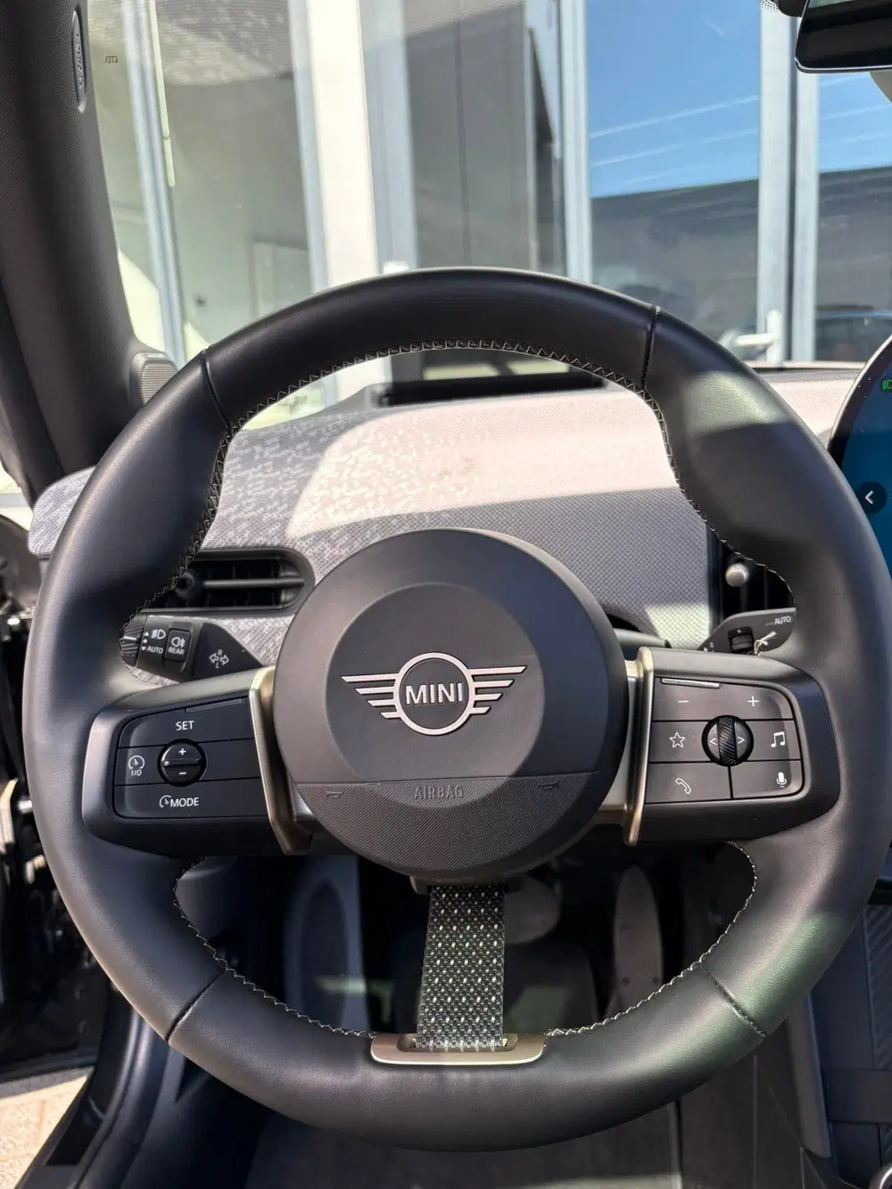 Mini Cooper 1.5 156pk Aut 2024 Zwart uit 2024, foto 15