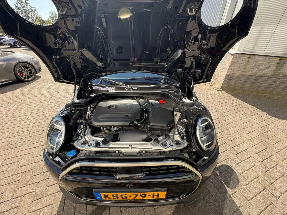 Mini Cooper 1.5 156pk Aut 2024 Zwart uit 2024, foto 7