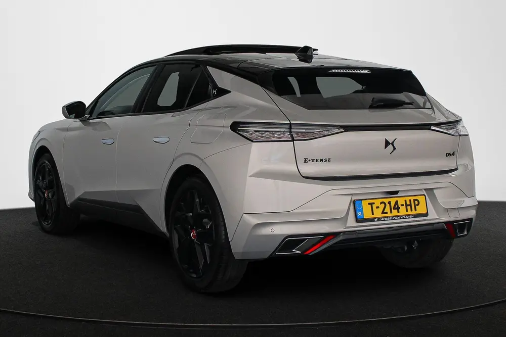 DS Automobiles DS 4 DS 4 E-Tense Performance Line+ PHEV Panora uit 2023, foto 4