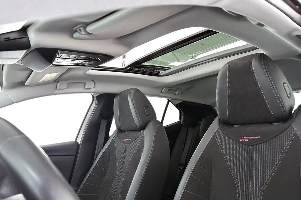 DS Automobiles DS 4 DS 4 E-Tense Performance Line+ PHEV Panora uit 2023, foto 7