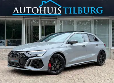 Audi RS3 2.5 TFSI quattro Pano B&O Keramisch uit 2023