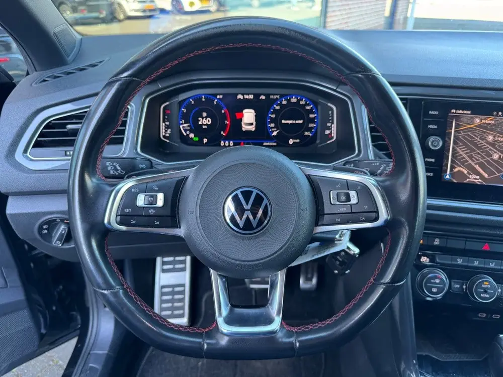 Volkswagen T-Roc 1.5 TSI DSG | Sport | Navi | Camera | Virtu uit 2022, foto 12