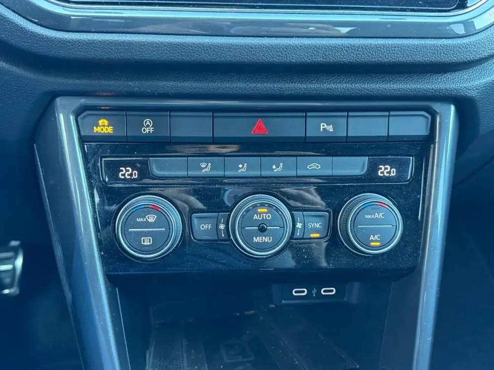 Volkswagen T-Roc 1.5 TSI DSG | Sport | Navi | Camera | Virtu uit 2022, foto 15