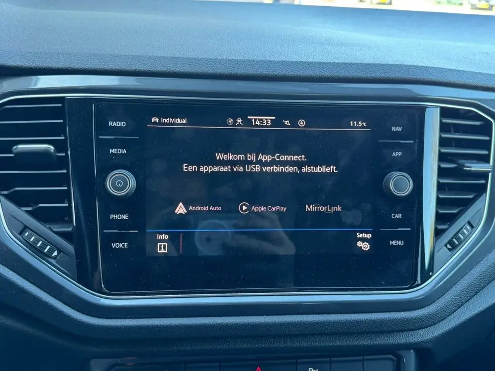 Volkswagen T-Roc 1.5 TSI DSG | Sport | Navi | Camera | Virtu uit 2022, foto 19