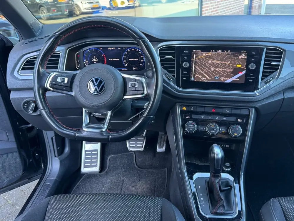 Volkswagen T-Roc 1.5 TSI DSG | Sport | Navi | Camera | Virtu uit 2022, foto 3