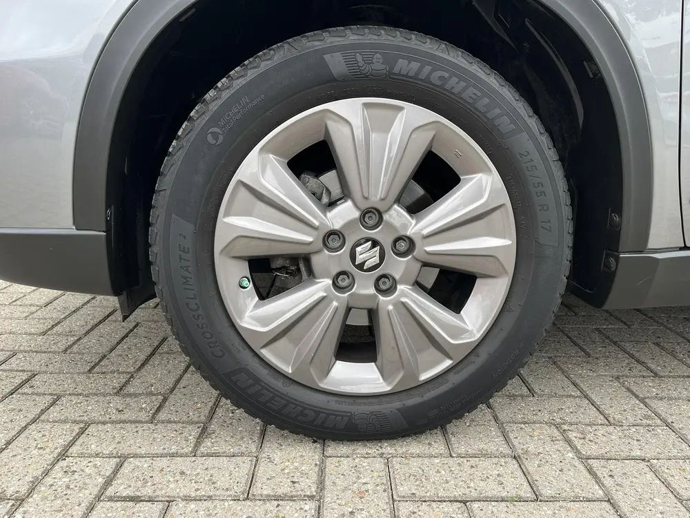 Suzuki Vitara 1.0 Boosterjet Select Automaat | All season Ba uit 2019, foto 6