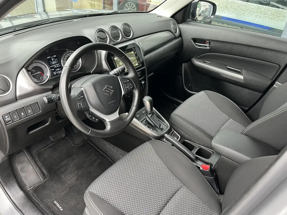Suzuki Vitara 1.0 Boosterjet Select Automaat | All season Ba uit 2019, foto 7